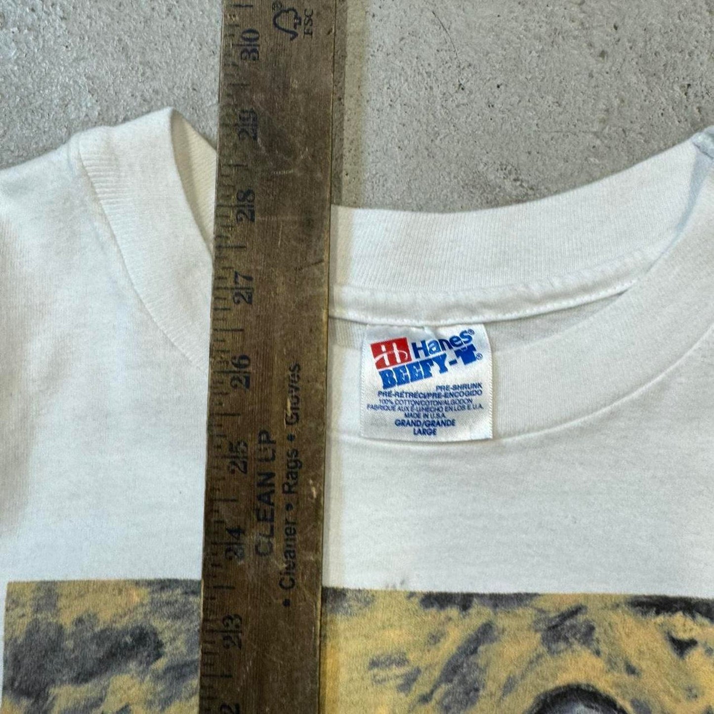 90s art tee size l