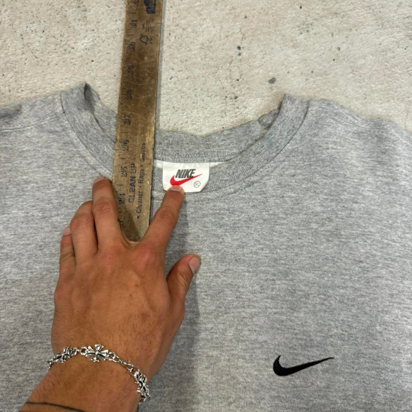 White tag nike crewneck 90s