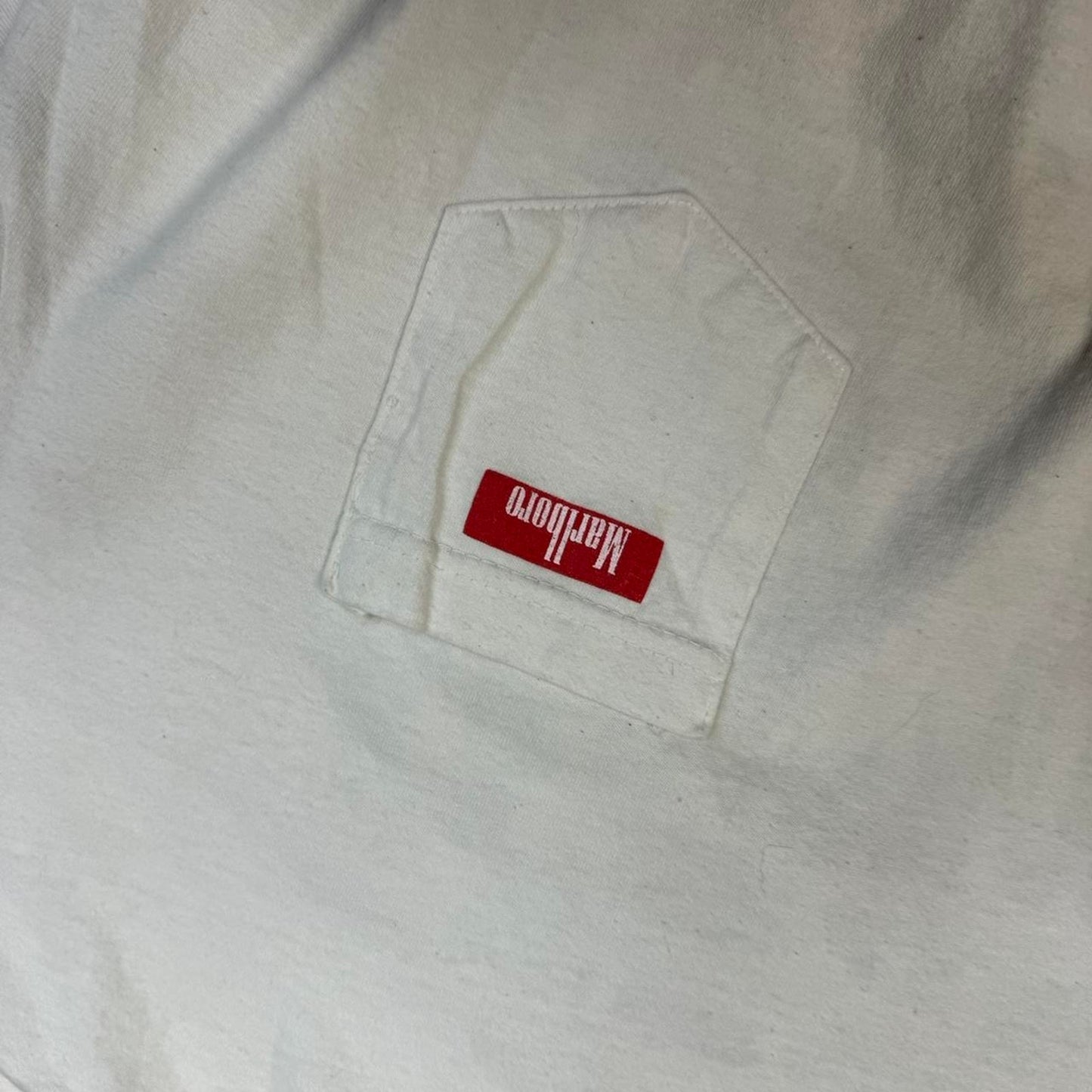 Marlboro white and red tee