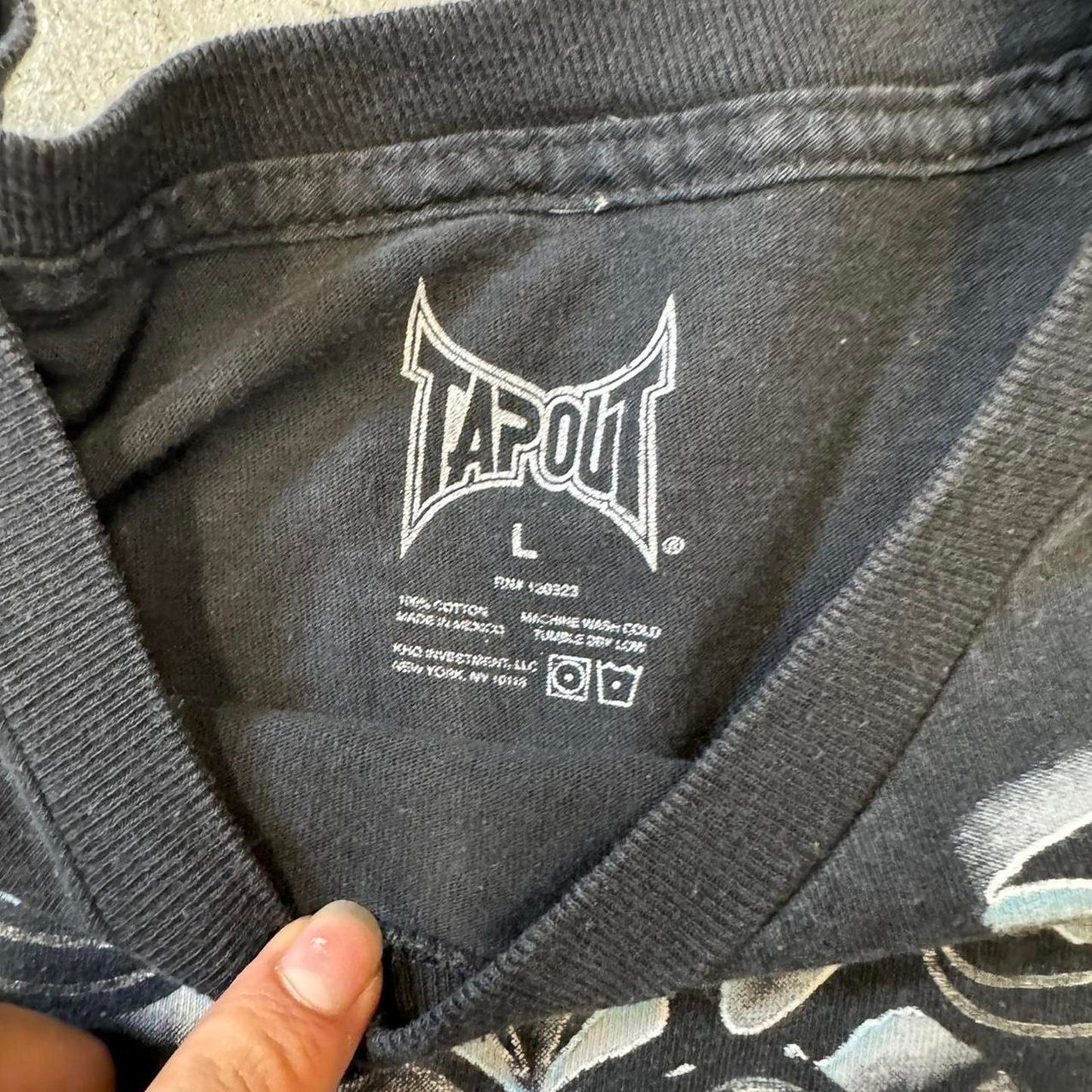 Y2k vintage tapout black and