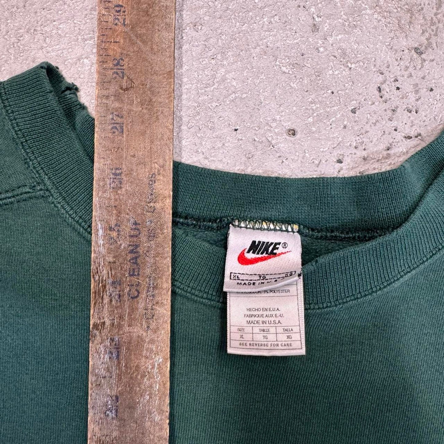 Nike green crewneck sweatshirt 90s