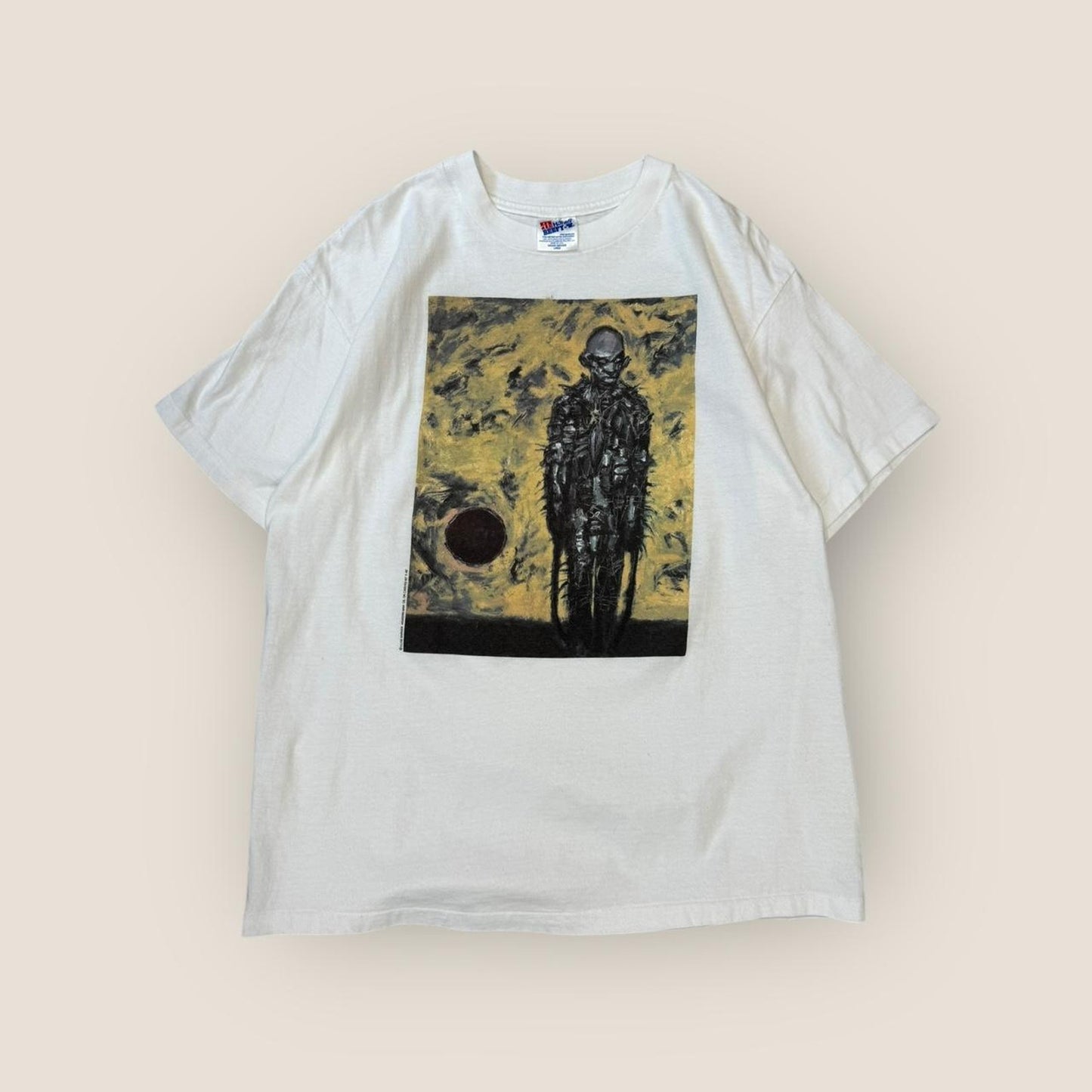 90s art tee size l