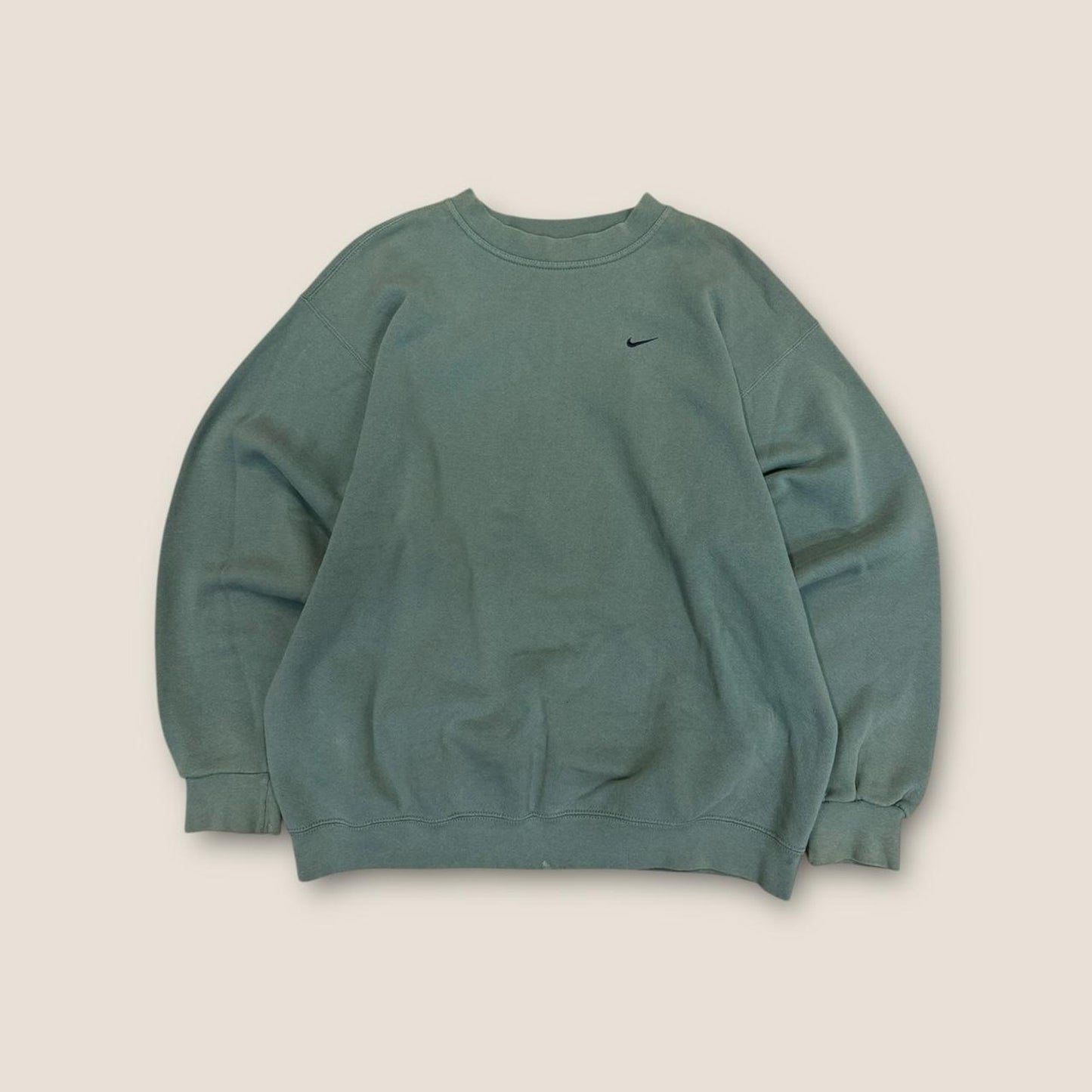 Nike green crewneck sweatshirt 90s