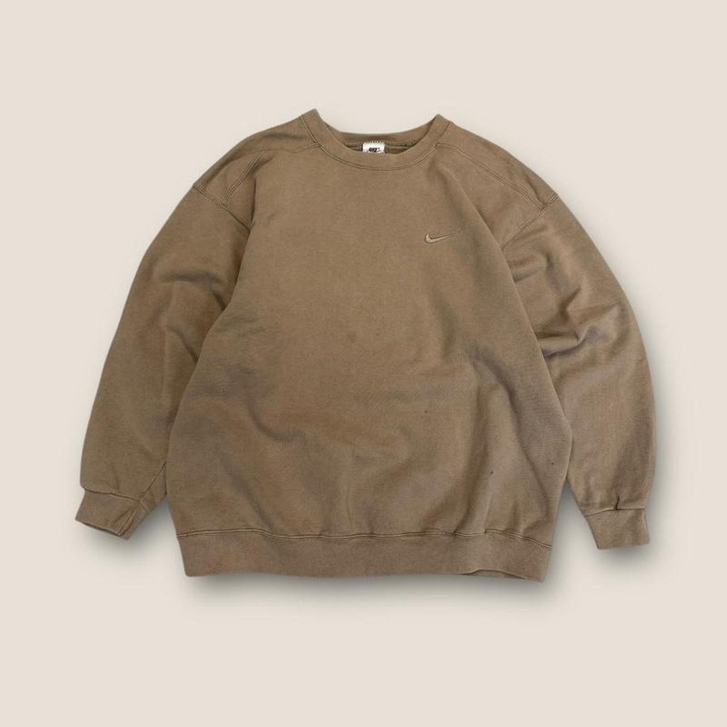 Nike brown crewneck sweatshirt 90s